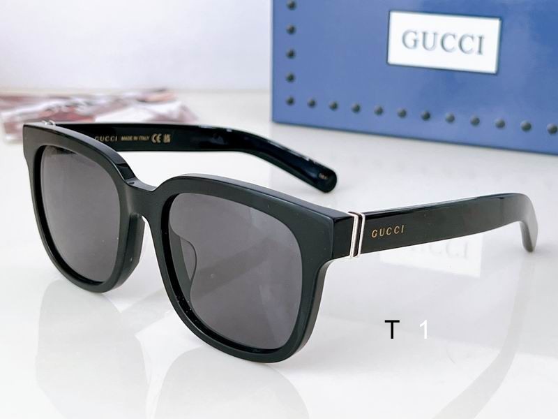 Gucci Sunglasses 586